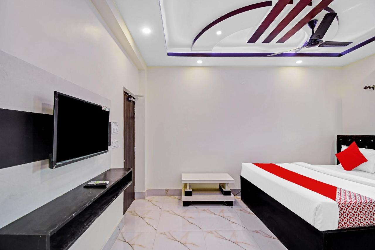 Oyo 86602 Hotel Dream Palace 콜카타 외부 사진
