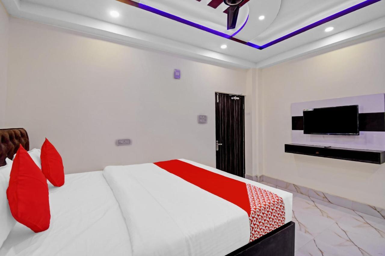 Oyo 86602 Hotel Dream Palace 콜카타 외부 사진
